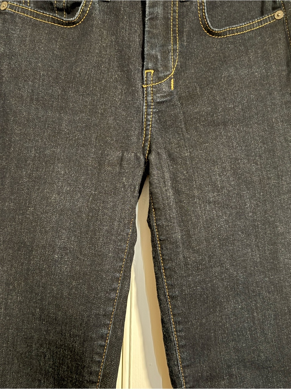 Classic Women's Denim Flared Jeans - Picture 7 of 9